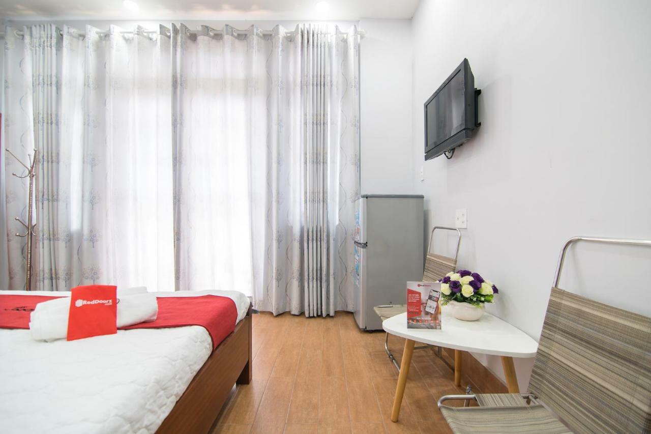 Reddoorz Plus @ Huynh Tan Phat TP. Hồ Chí Minh Ngoại thất bức ảnh
