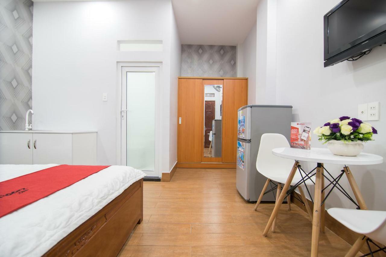Reddoorz Plus @ Huynh Tan Phat TP. Hồ Chí Minh Ngoại thất bức ảnh